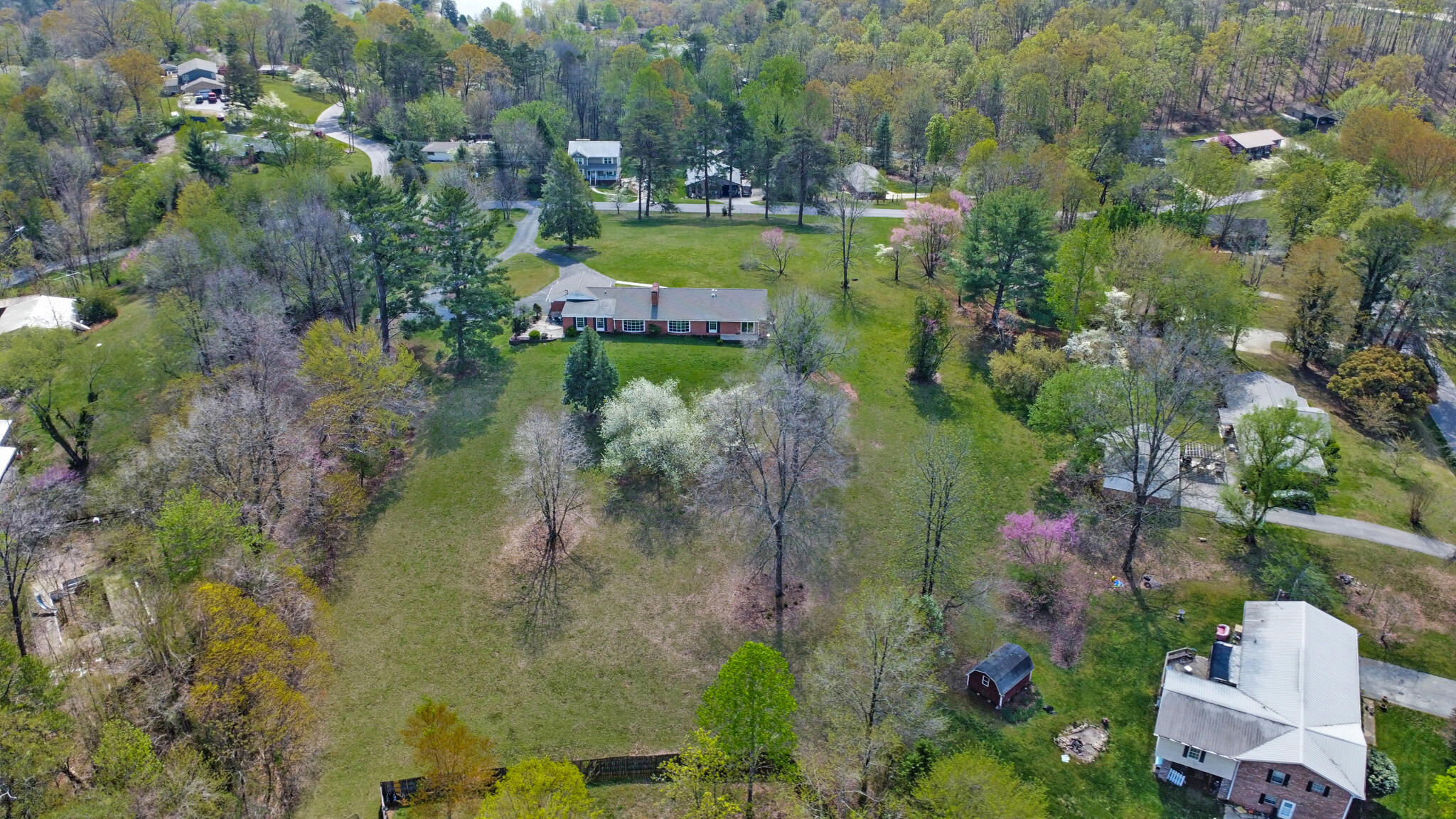 903 Edgewater Street Dayton, TN 37321 - Photo 34 of 38 dji_0883-dji_0885