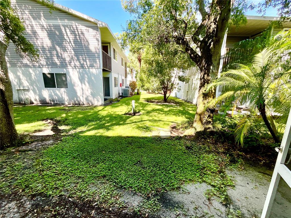 9211 Jake's Path Largo, FL 33771 - Photo 13 of 40