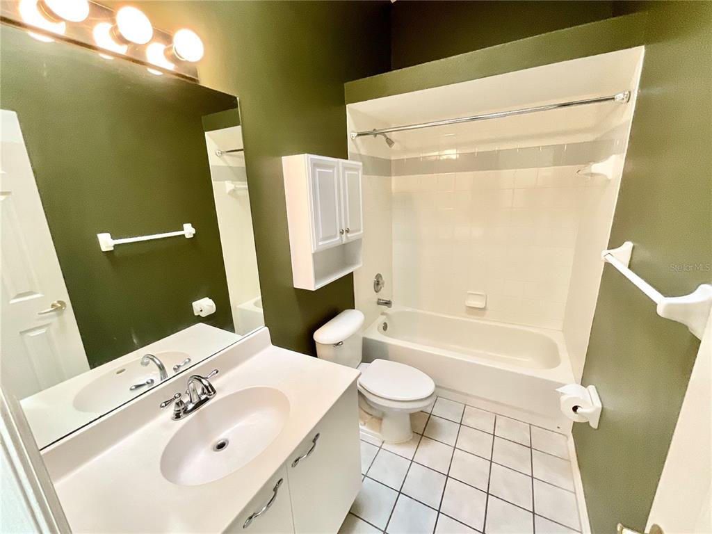 9211 Jake's Path Largo, FL 33771 - Photo 32 of 40