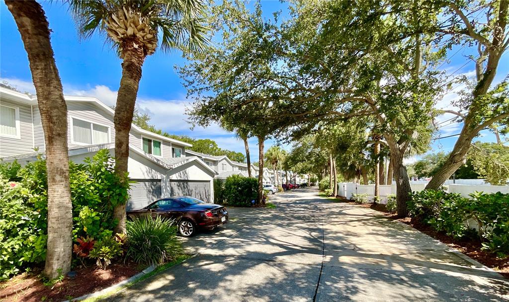 9211 Jake's Path Largo, FL 33771 - Photo 38 of 40