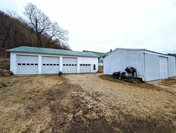 $220,000 | 53998 Rhein Hollow Road, Wauzeka, WI 53826