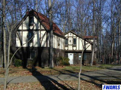 825 Gump Road East Fort Wayne, IN 46845 - Photo 1 of 8