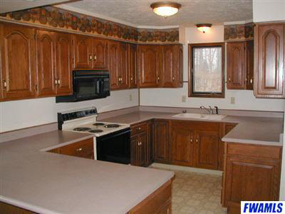 825 Gump Road East Fort Wayne, IN 46845 - Photo 6 of 8