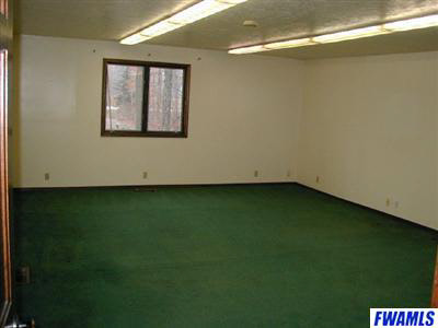825 Gump Road East Fort Wayne, IN 46845 - Photo 7 of 8