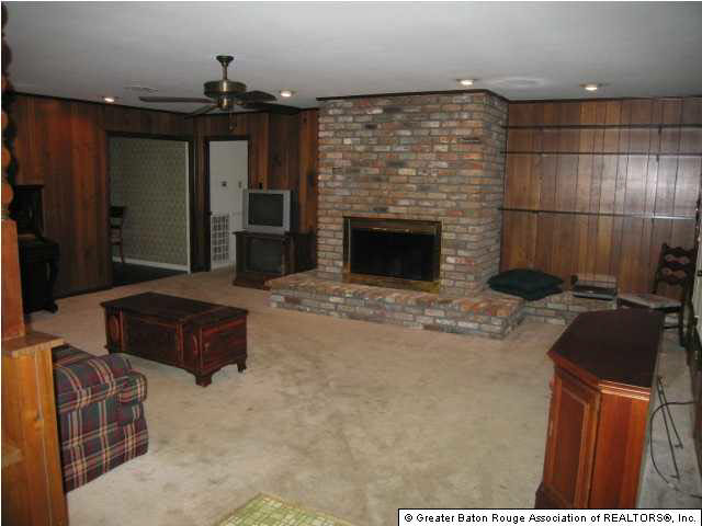 10634 Effringham Avenue Baton Rouge, LA 70815 - Photo 3 of 12 Gallery Image 3