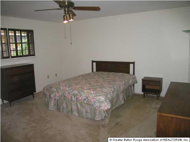 10634 Effringham Avenue Baton Rouge, LA 70815 - Photo 6 of 12 Gallery Image 6