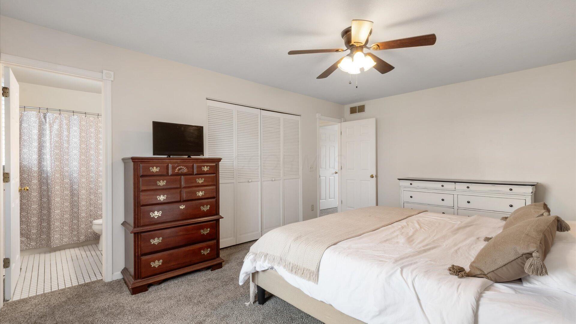 4589 National Road Southeast Hebron, OH 43025 - Photo 21 of 42 Primary with en suite