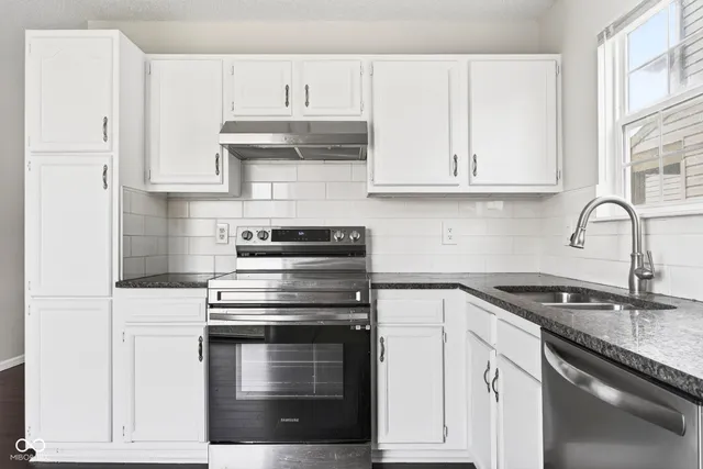 $299,000 | 4222 Village Trace Boulevard, Indianapolis, IN 46254