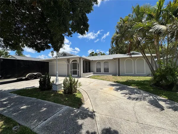 $2,400 | 8382 121st Avenue, Largo, FL 33773