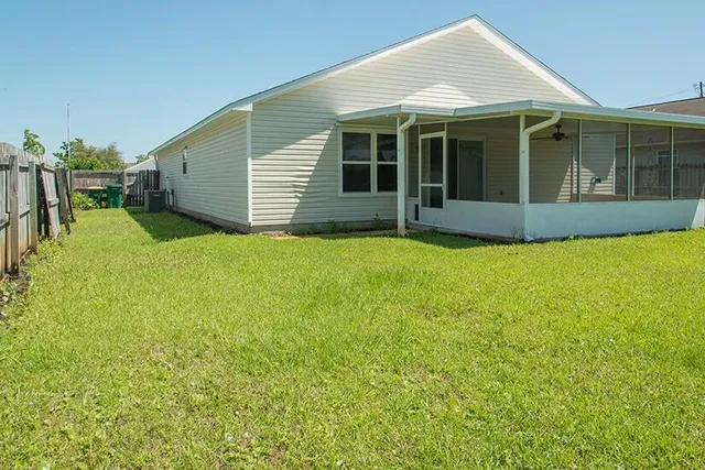 $1,795 | 9559 Parker Pl Drive, Navarre, FL 32566