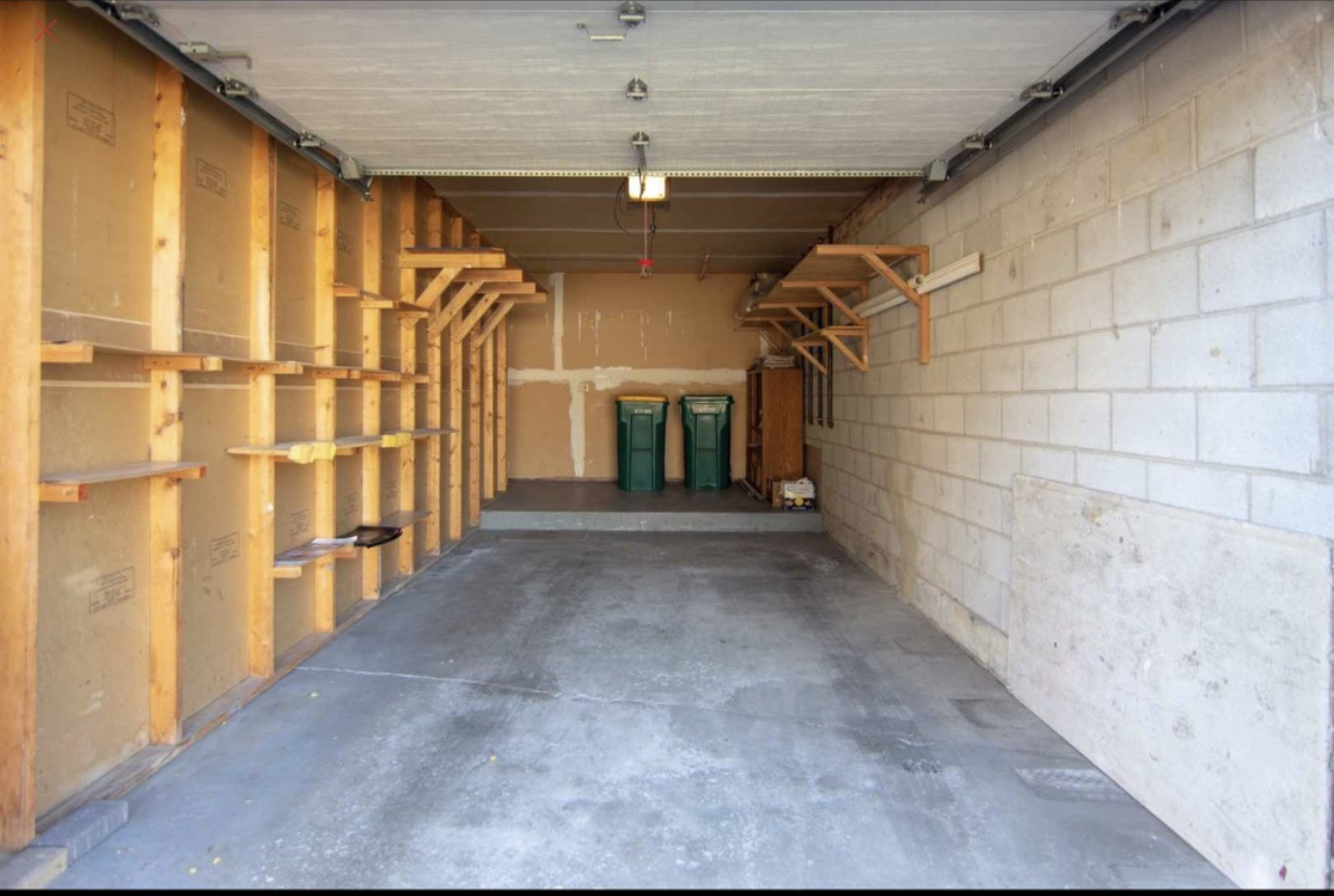 309 Memory Lane, Unit 1 Westmont, IL 60559 - Photo 22 of 23 a view of entryway