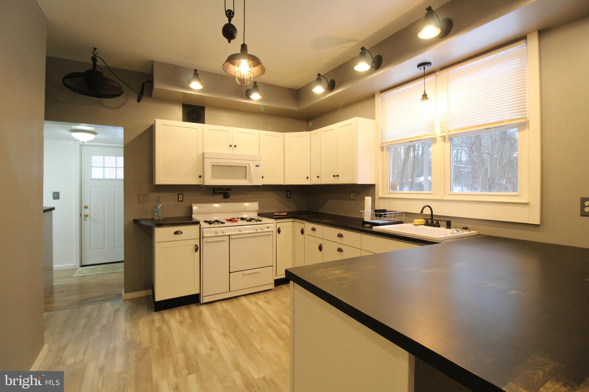 5605 Hawthorne Road La Plata, MD 20646 - Photo 6 of 38 Gallery Image 6