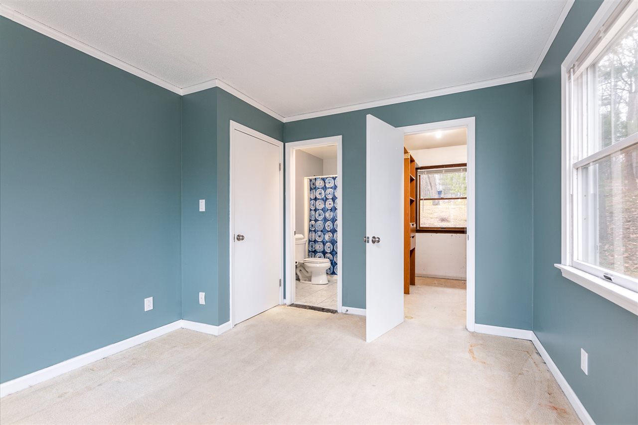 4581 Weathering Heights Road Traverse City, MI 49686 - Photo 16 of 28 1885354-15.JPG