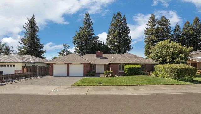 $699,000 | 835 Kramer Drive, Lodi, CA 95242