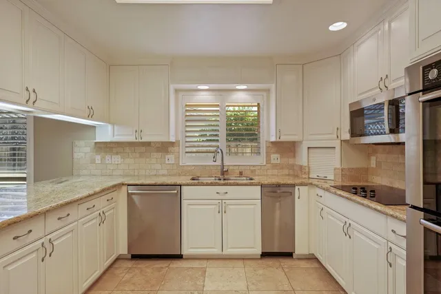 $699,000 | 835 Kramer Drive, Lodi, CA 95242