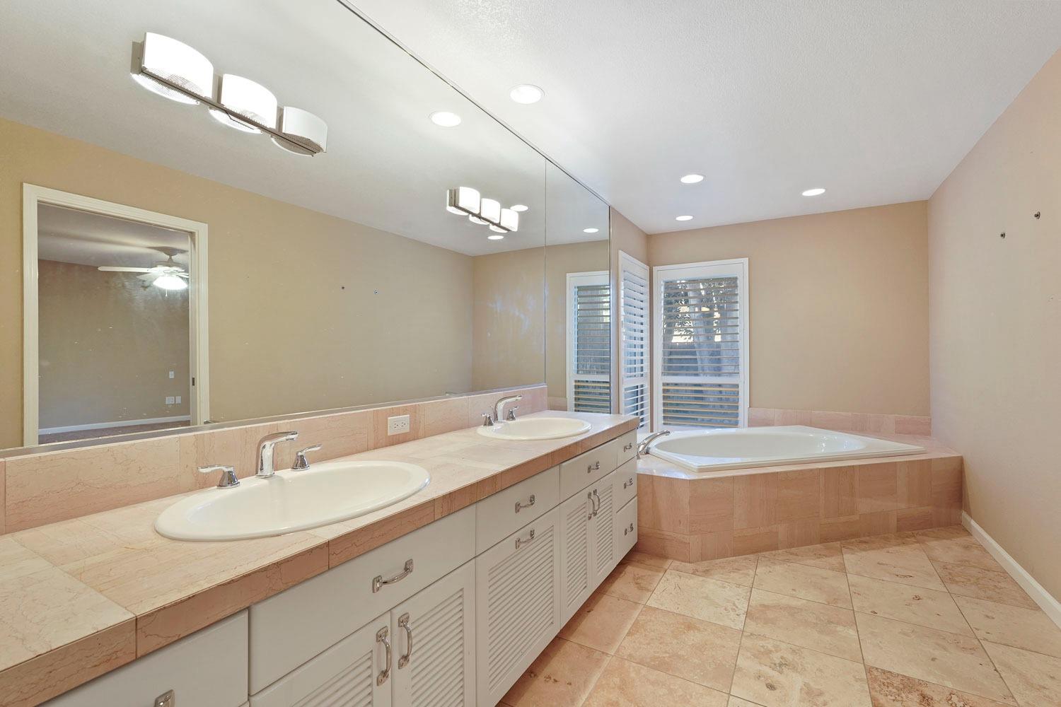 835 Kramer Drive Lodi, CA 95242 - Photo 36 of 49