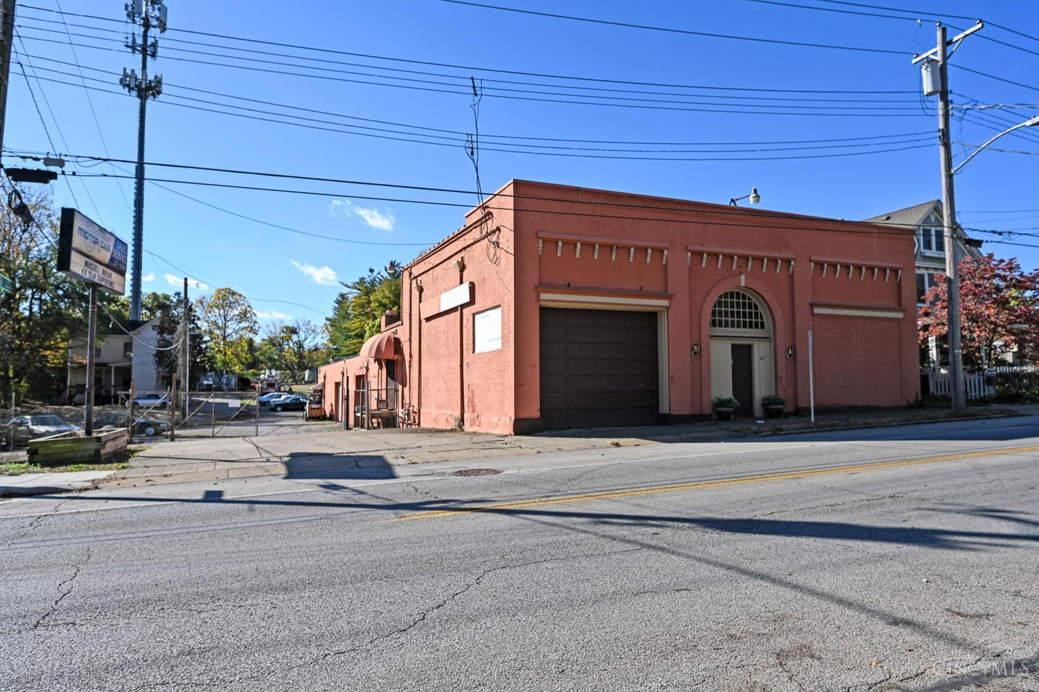 6611 Madison Road Cincinnati, OH 45227 - Photo 1 of 22 Gallery Image 1