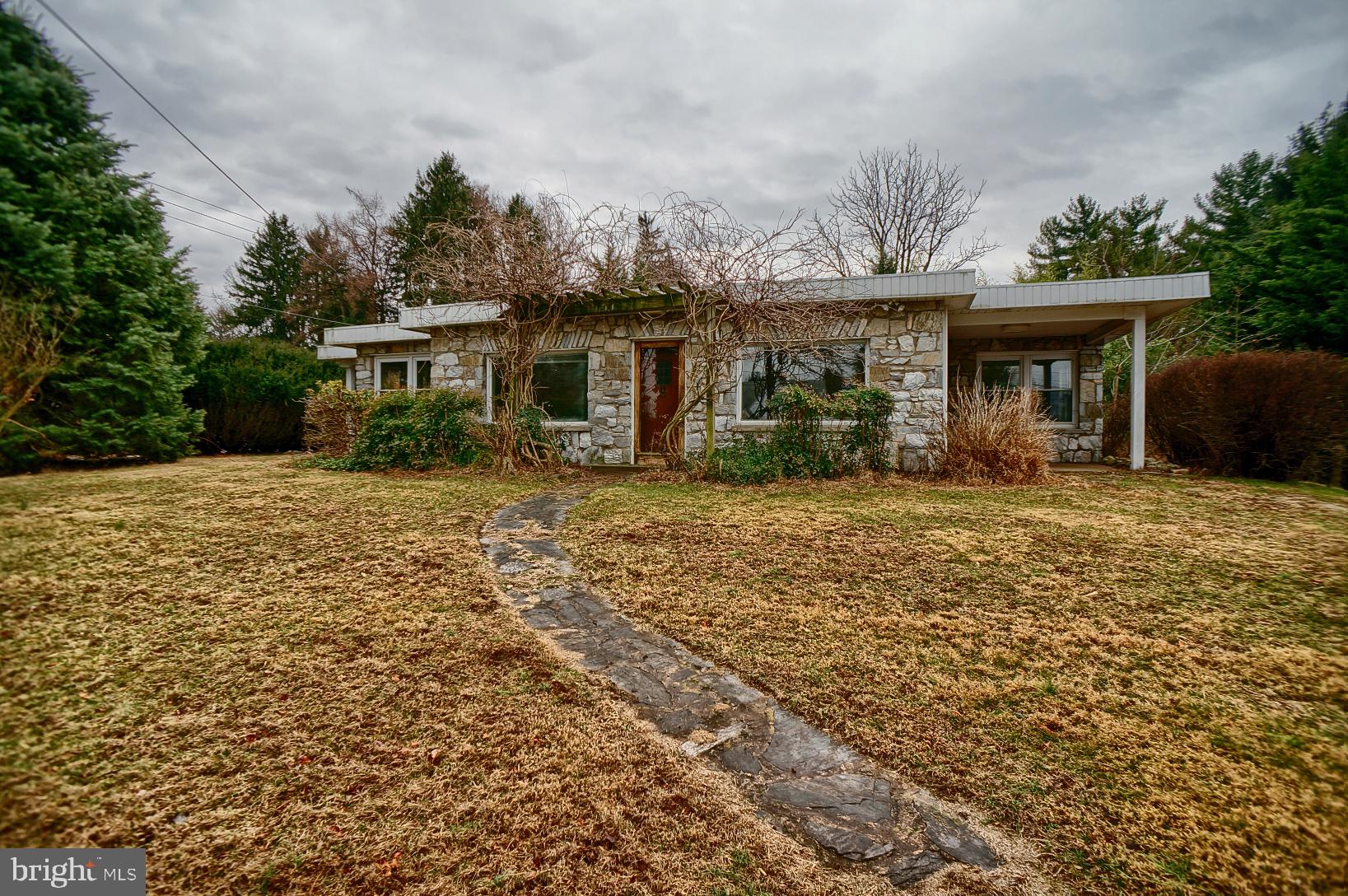 400 Summit Road New Cumberland, PA 17070 - Photo 1 of 21 Gallery Image 1