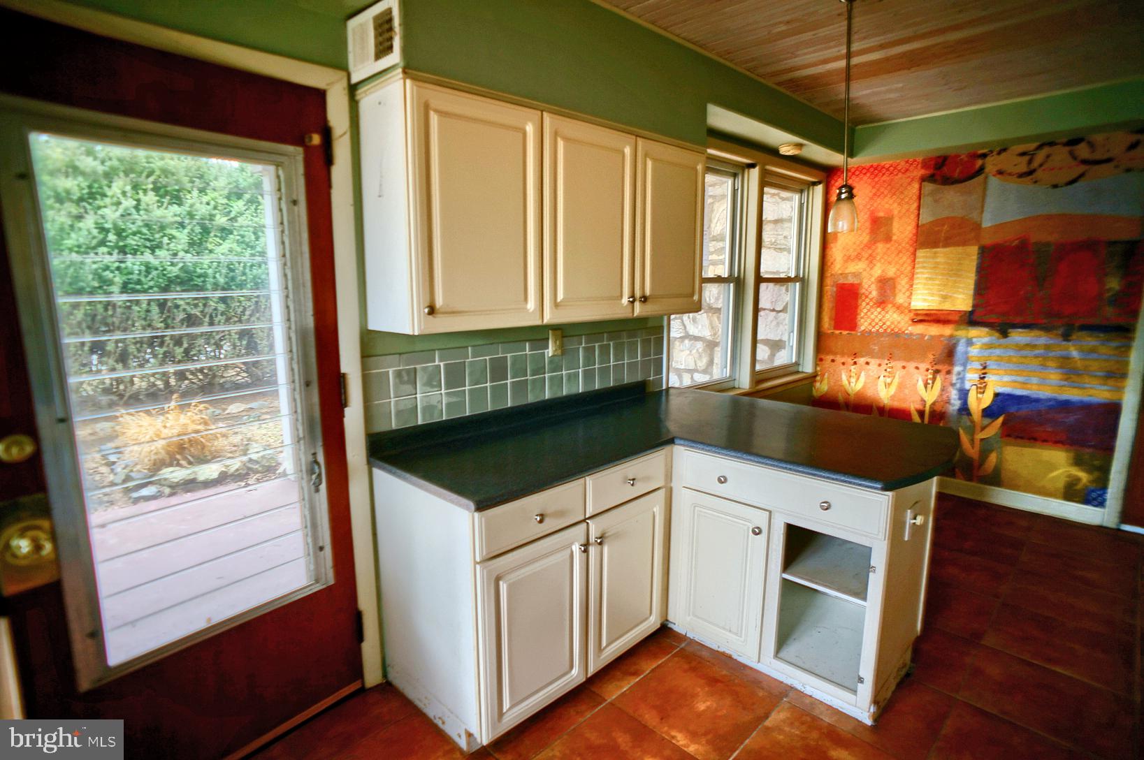 400 Summit Road New Cumberland, PA 17070 - Photo 20 of 21 Gallery Image 20