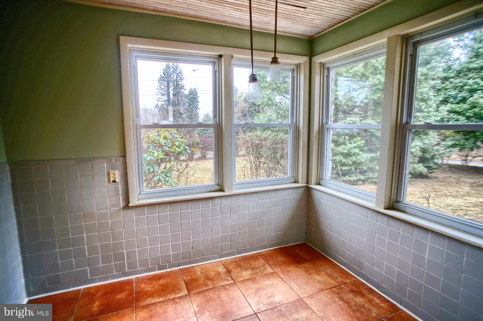 400 Summit Road New Cumberland, PA 17070 - Photo 4 of 21 Gallery Image 4