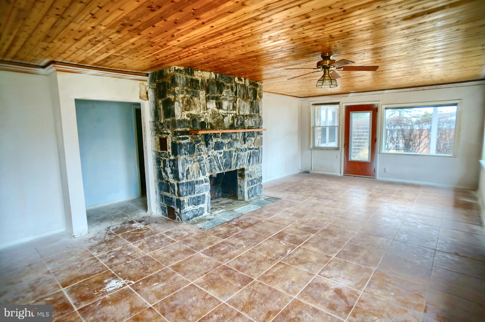 400 Summit Road New Cumberland, PA 17070 - Photo 5 of 21 Gallery Image 5