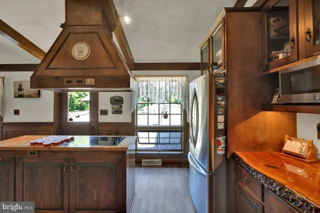 $839,000 | 6877 Old Highway 22, Bethel, PA 19507