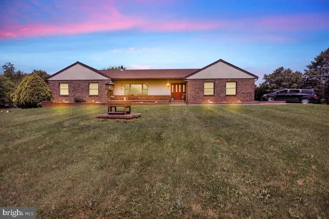 $839,000 | 6877 Old Highway 22, Bethel, PA 19507