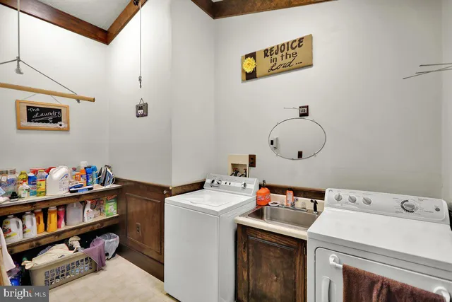 $839,000 | 6877 Old Highway 22, Bethel, PA 19507