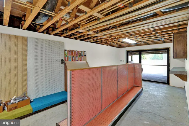 $839,000 | 6877 Old Highway 22, Bethel, PA 19507