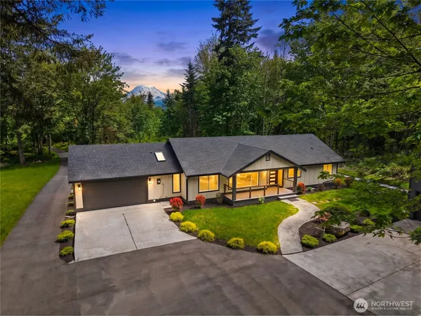 $1,099,999 | 27716 114th Avenue East, Graham, WA 98338