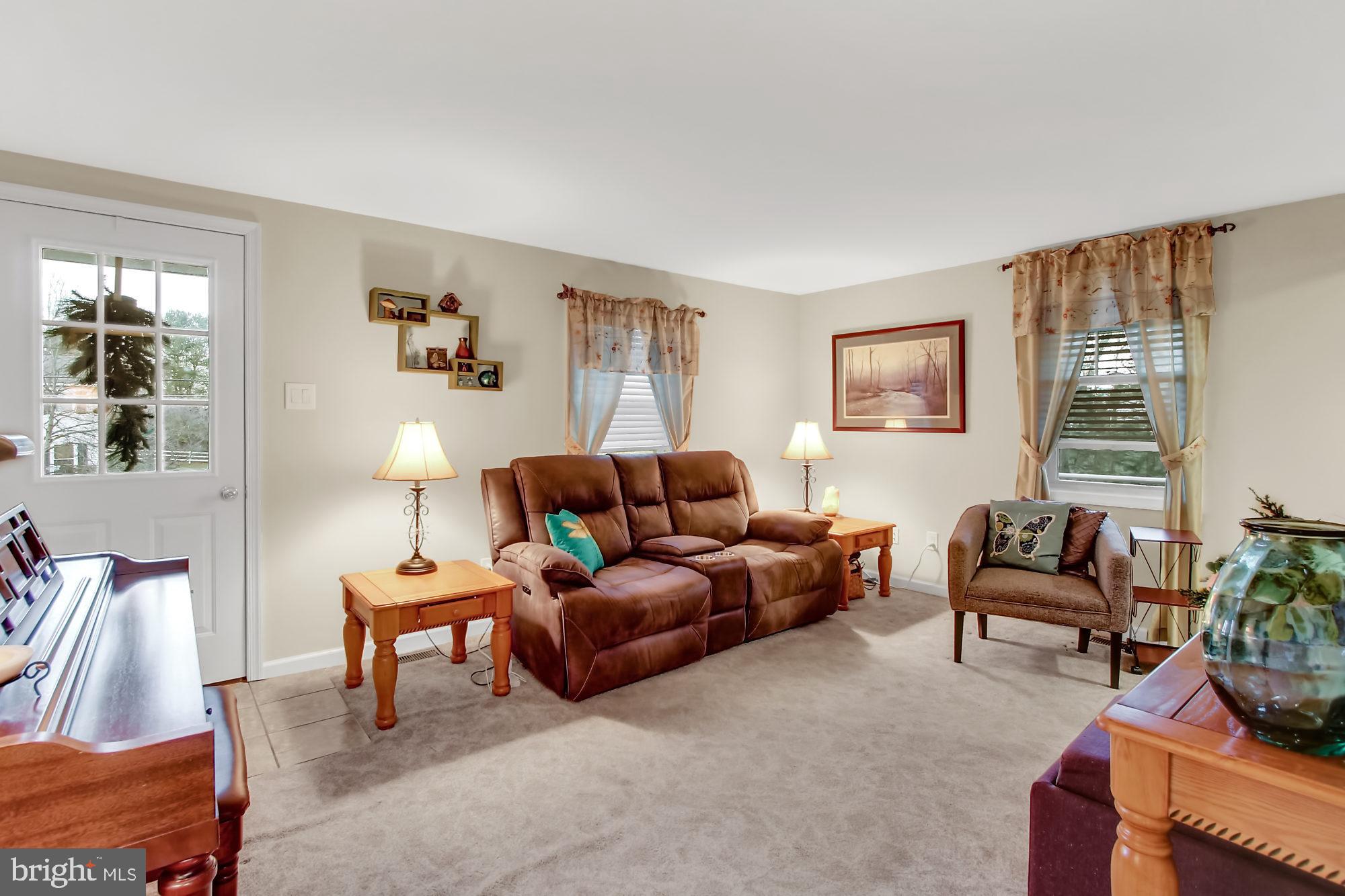 306 East Moyer Road Pottstown, PA 19464 - Photo 8 of 24 Living Room