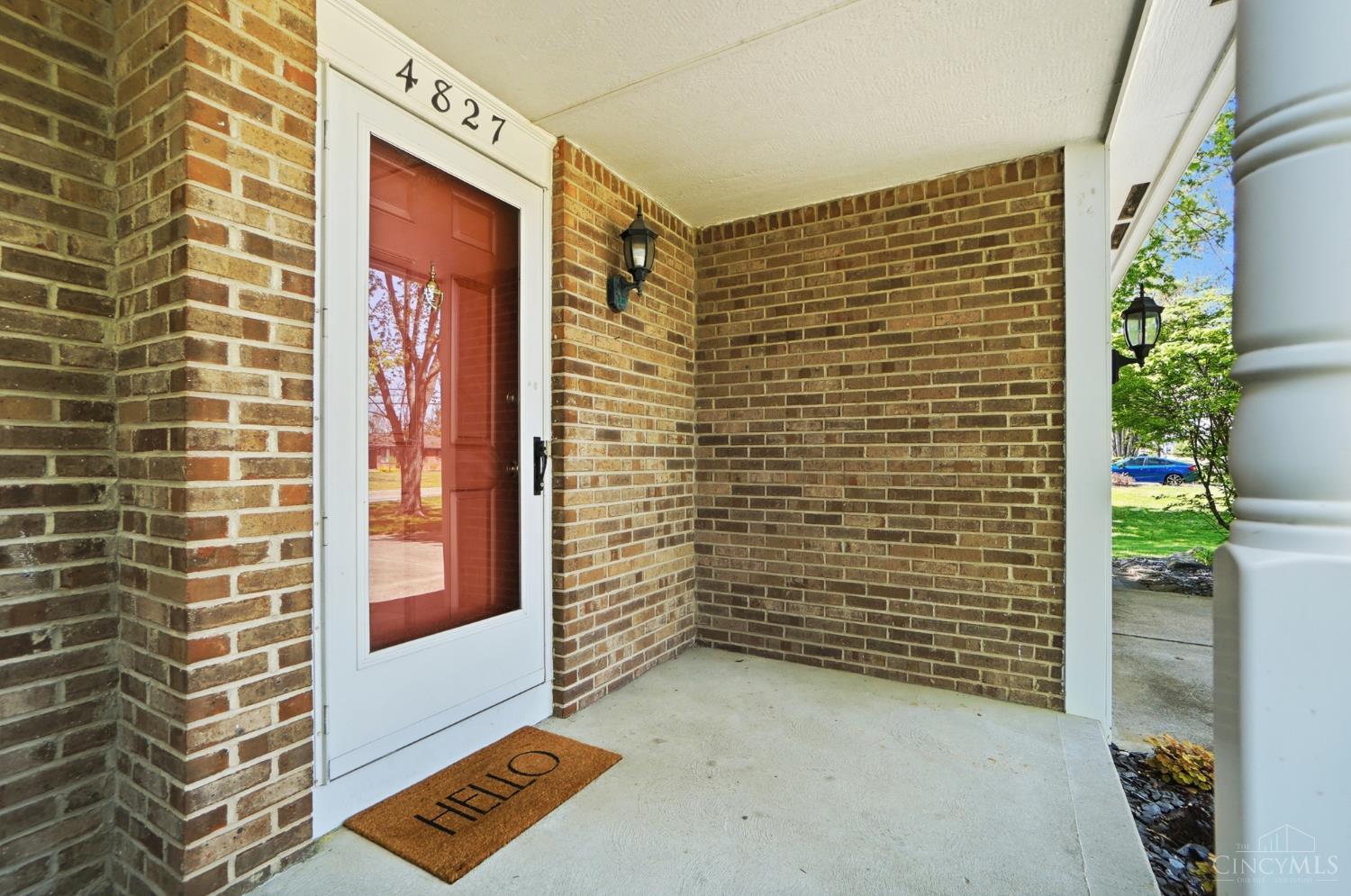 4827 Old Irwin Simpson Road Mason, OH 45040 - Photo 3 of 53