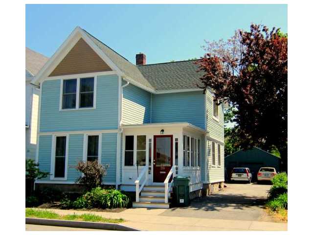 211 Henrietta Street Rochester, NY 14620 - Photo 1 of 1 Exterior Front Welcome to 211 Henrietta St!