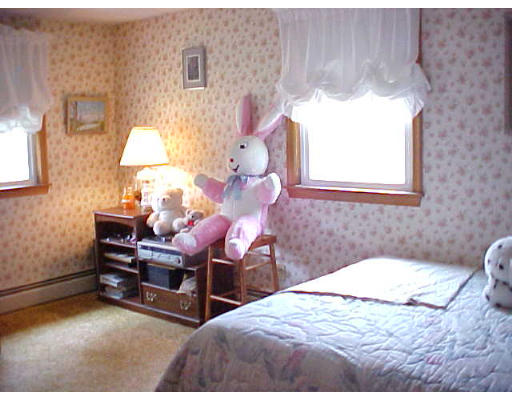 7 Fern Road Braintree, MA 02184 - Photo 16 of 19 Gallery Image 16