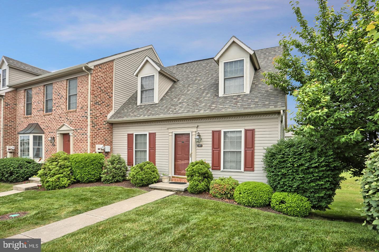 147 Hunters Ridge Drive Harrisburg, PA 17110 - Photo 1 of 23 Gallery Image 1