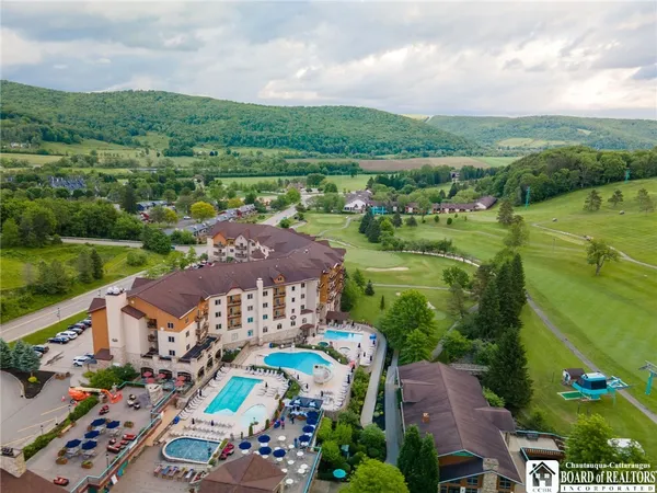 $77,900 | 401-403 Tamarack Drive, Unit 4, Ellicottville, NY 14731