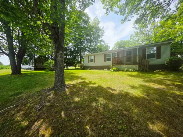 $85,000 | 4 Megan Place, Claremont, NH 03743