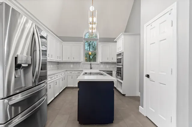 $3,900 | 31 Tanager Trail, The Woodlands, TX 77381