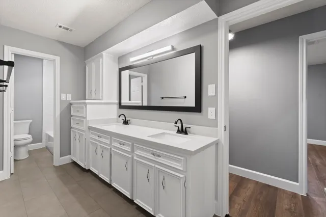 $3,900 | 31 Tanager Trail, The Woodlands, TX 77381