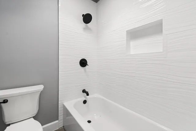 $3,900 | 31 Tanager Trail, The Woodlands, TX 77381