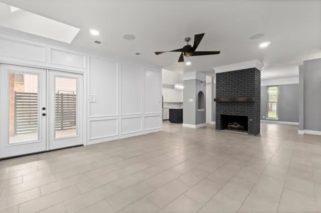 $3,900 | 31 Tanager Trail, The Woodlands, TX 77381