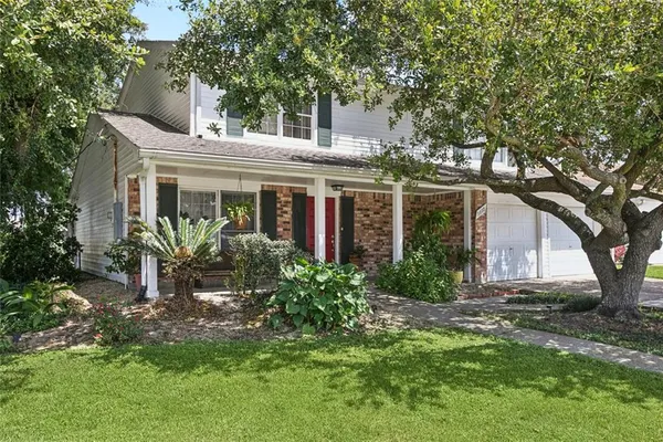 $199,000 | 3812 Chadwood Drive, Harvey, LA 70058