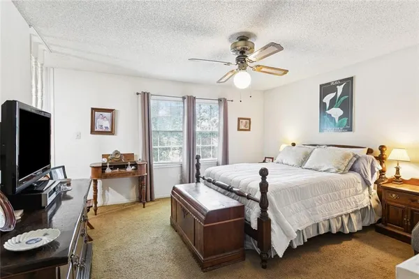 $199,000 | 3812 Chadwood Drive, Harvey, LA 70058