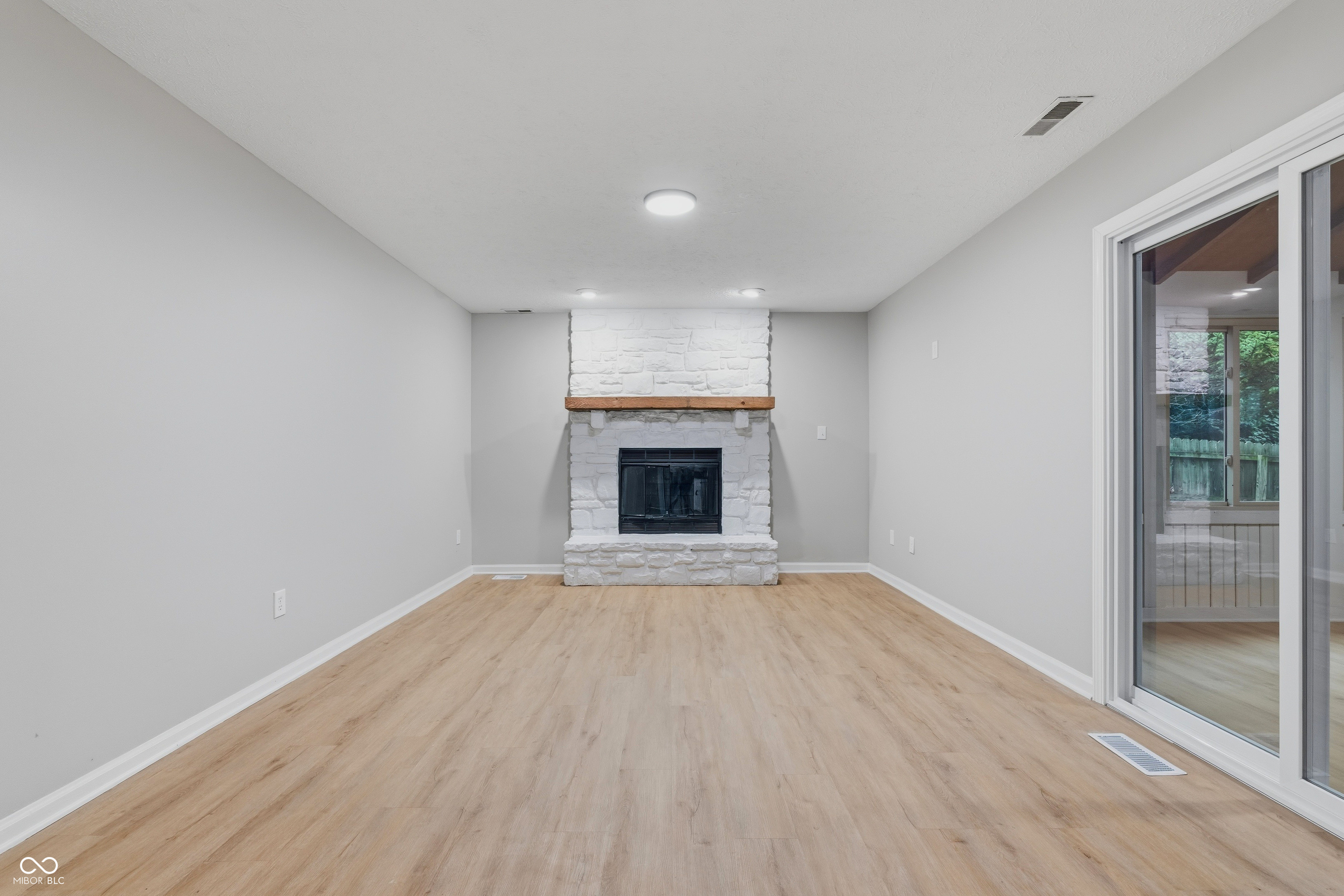 3242 Cherry Lake Road Indianapolis, IN 46235 - Photo 15 of 39 Gallery Image 15