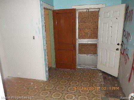 226 Summit Street River Rouge, MI 48218 - Photo 6 of 11 Kitchen2.JPG