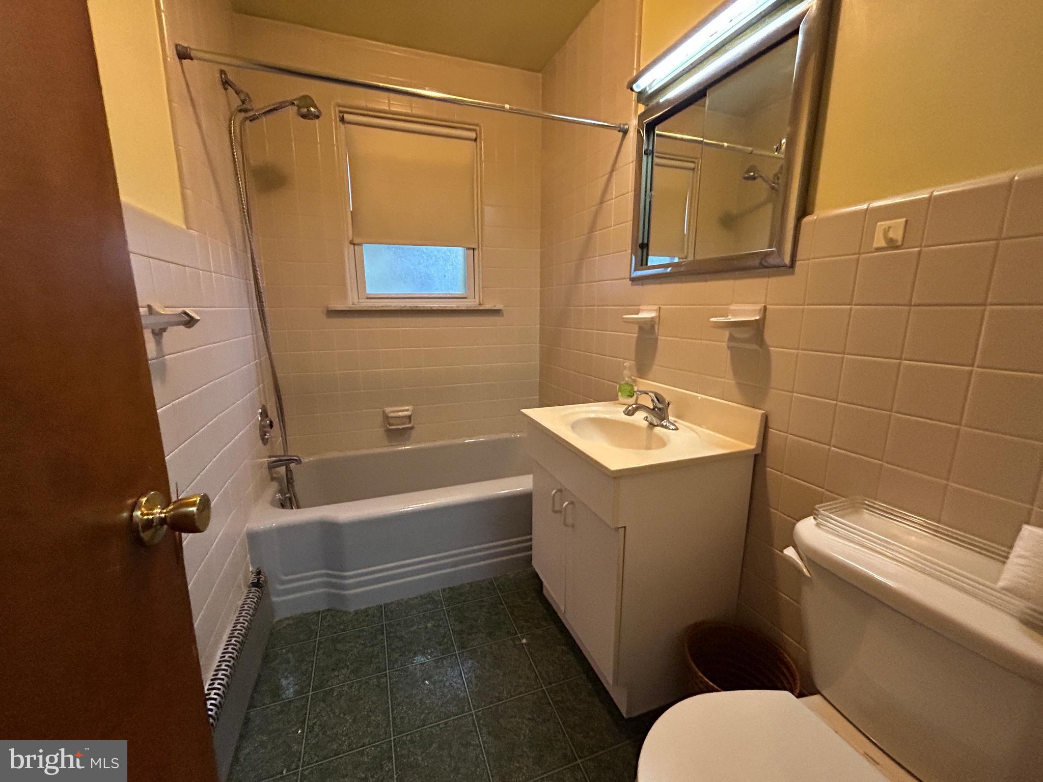 555 Edge Hill Road Glenside, PA 19038 - Photo 17 of 27 Gallery Image 17