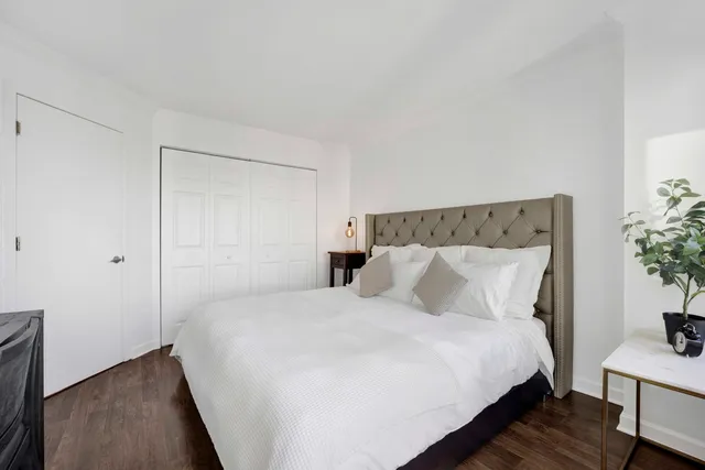 $3,400 | 30 East Huron Street, Unit 3206, Chicago, IL 60611