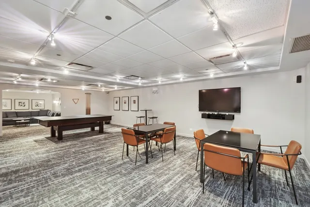 $3,400 | 30 East Huron Street, Unit 3206, Chicago, IL 60611