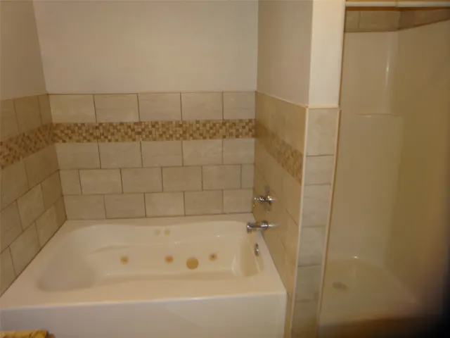 $1,900 | 1606 Quail Run, Brookshire, TX 77423