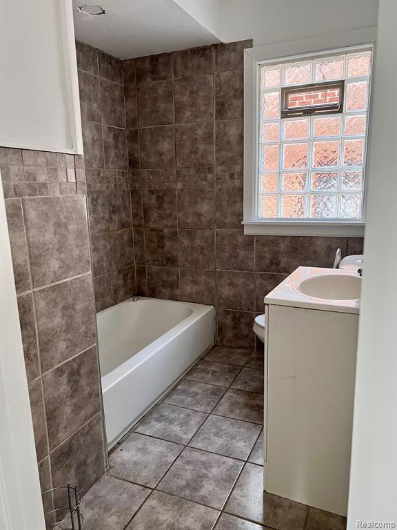 8614 Robson Street Detroit, MI 48228 - Photo 5 of 9